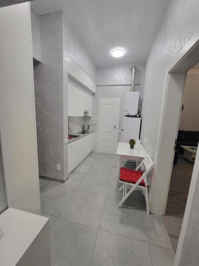Warm & Cozy Apartment In The Heart Of Historical Lviv Eksteriør bilde