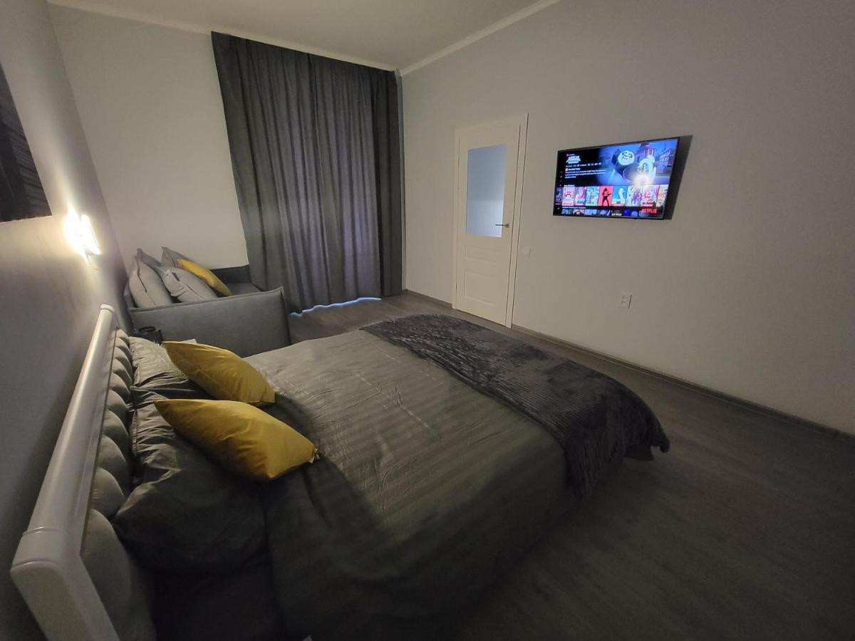 Warm & Cozy Apartment In The Heart Of Historical Lviv Eksteriør bilde